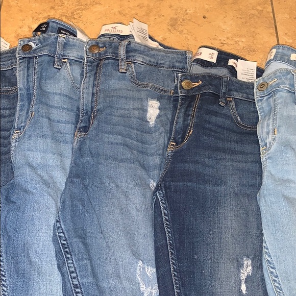 5 Hollister jeans bundle ☀️☀️☀️ - Picture 3 of 4